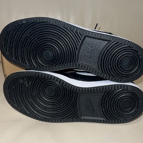 Nike Men's Court Vision Mid NN Shoes Sz 9 - Picture 8 of 8